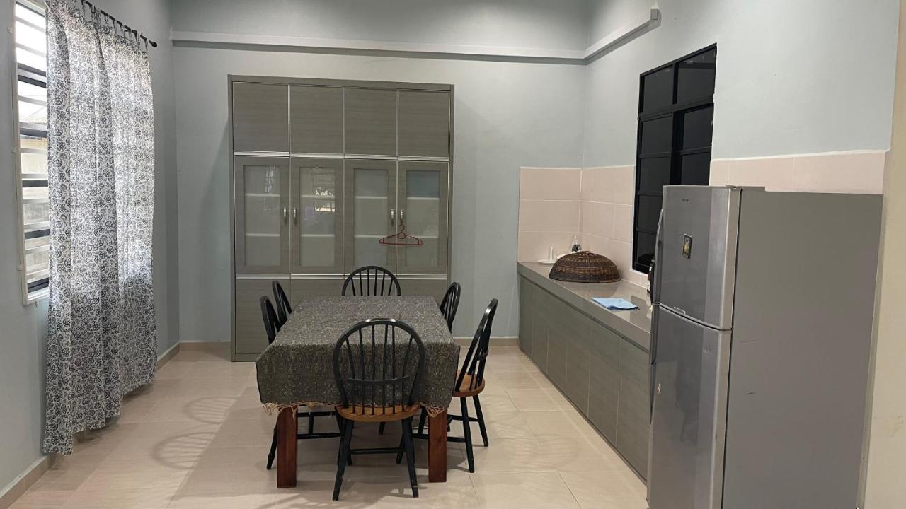 Nikmat Homestay Riyadh Kampong Tuan Mandak Eksteriør billede
