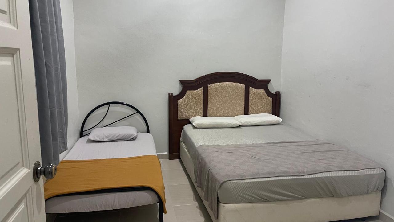 Nikmat Homestay Riyadh Kampong Tuan Mandak Eksteriør billede